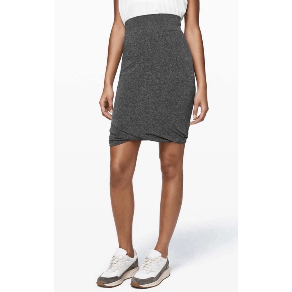 Lululemon Skirt 8 Gray Boulevard Bliss Travel Chic Lagenlook Stretch Athleisure